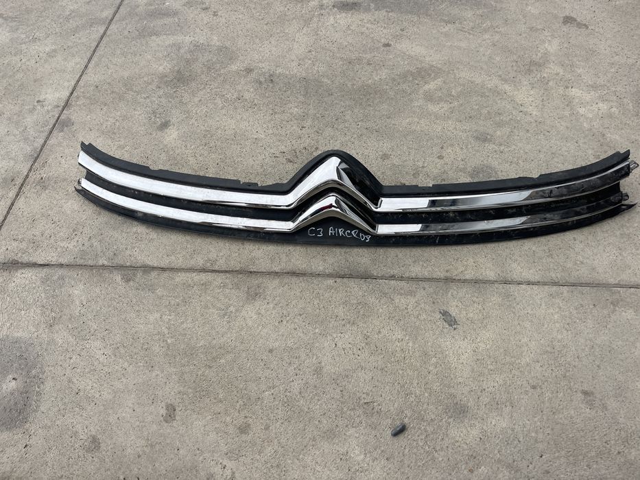 Решетка Citroen C3 Aircross