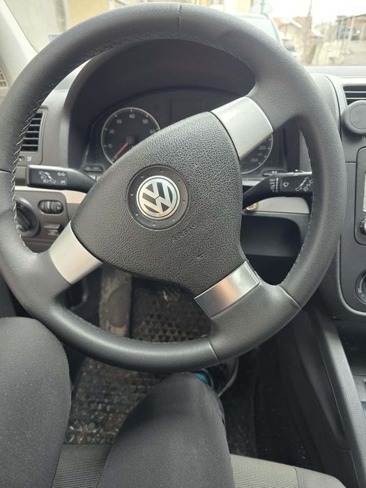 Продава се голф 5