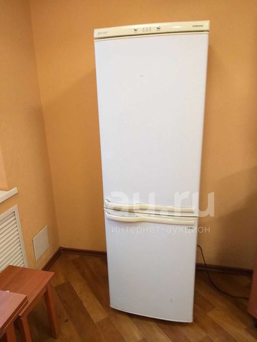 Продам современный , рабочий,   холодильник в хорошем состоянии