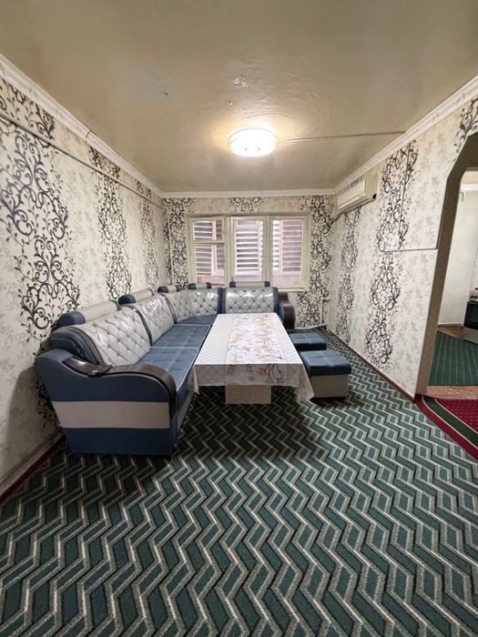 Киргили Мумтоз туйхона якинида 4/4 этаж 2 хона уй ижарага берилади