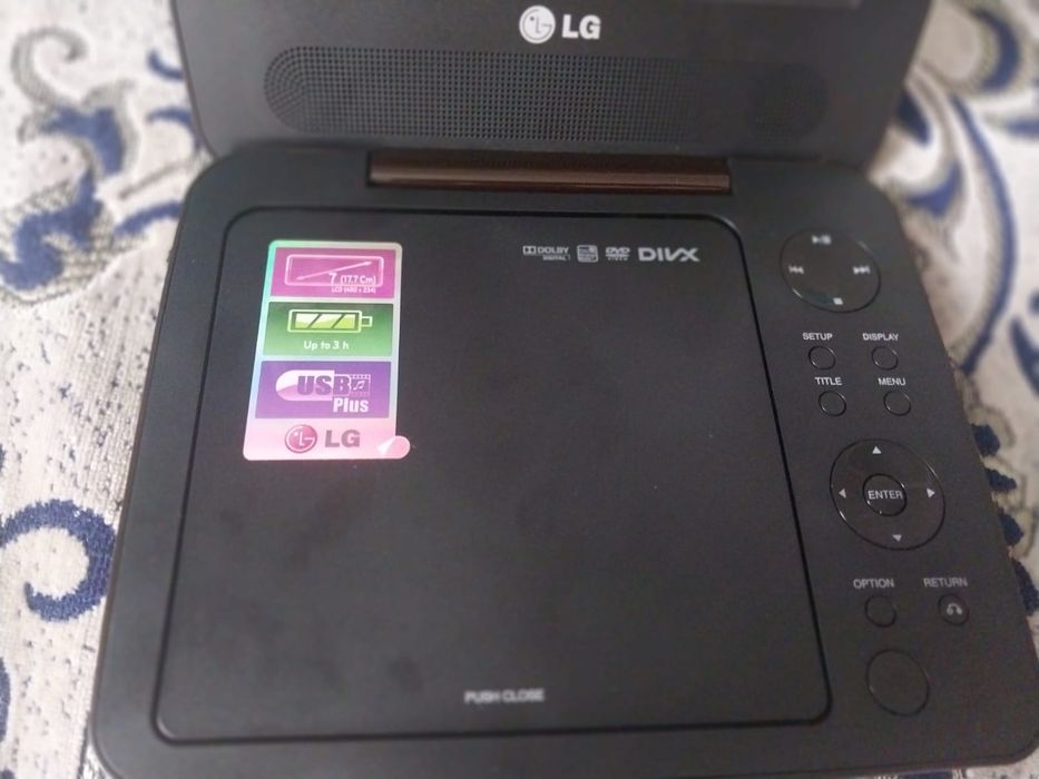 DVD плеер с расширенным экраном