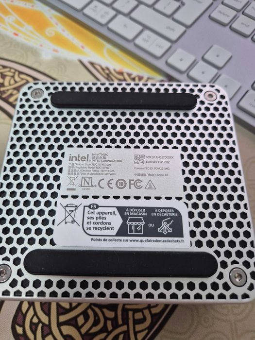Intel NUC 13 Pro Desk Edition Kit i7
