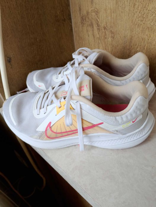 Найк за момиче 36 номер