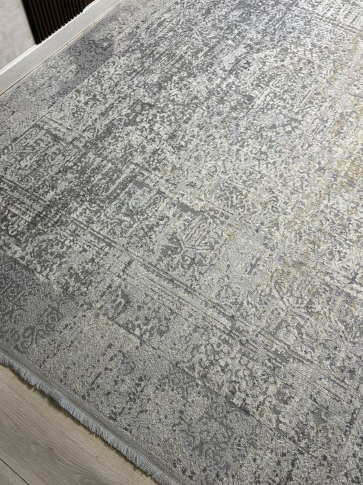 Продам ковер в хорошем состоянии