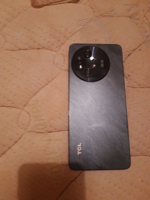 Продавам TLC почти ново с гръб и протектор