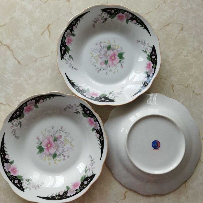 Разная посуда, всё для дома и дачи.