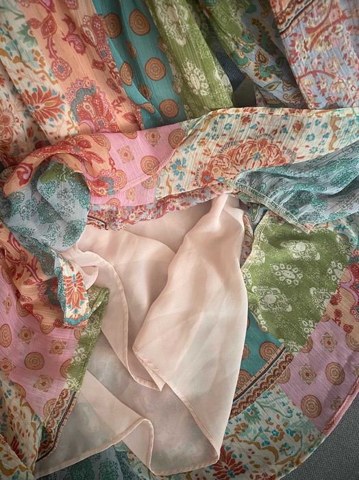 Цевтна и ефирна туника Zara - L