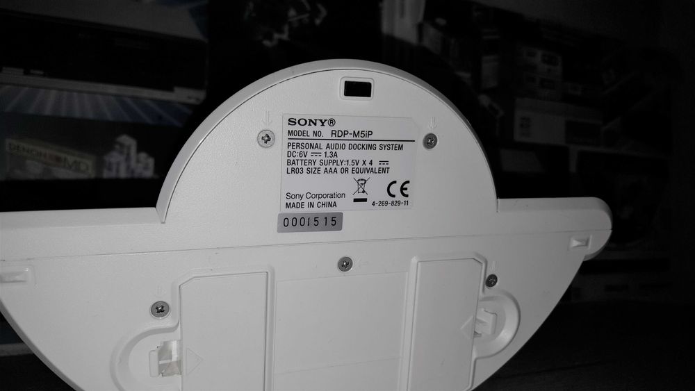 Doking Station for iPOD Sony RDP M5iP (Tokyo Japan)
