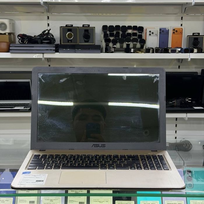 Ноутбук Asus / Celeron / ozu 2gb