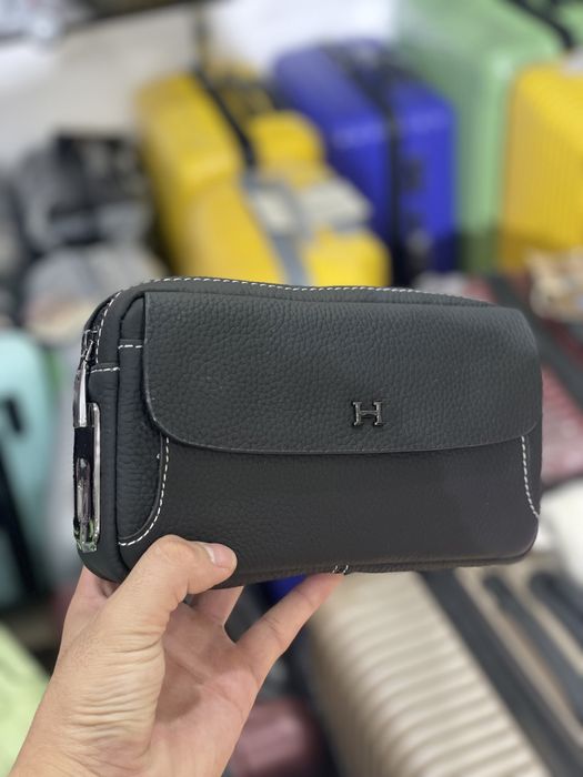 Барсетка с отпечатком пальца