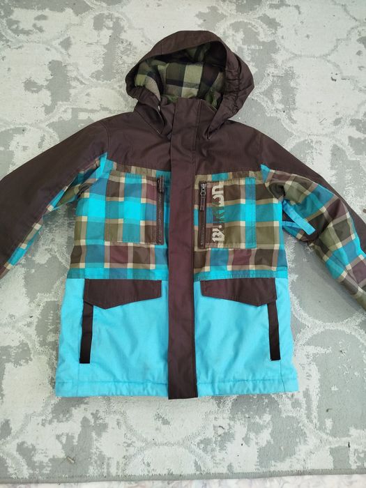 Продам куртки все по 3000 тг