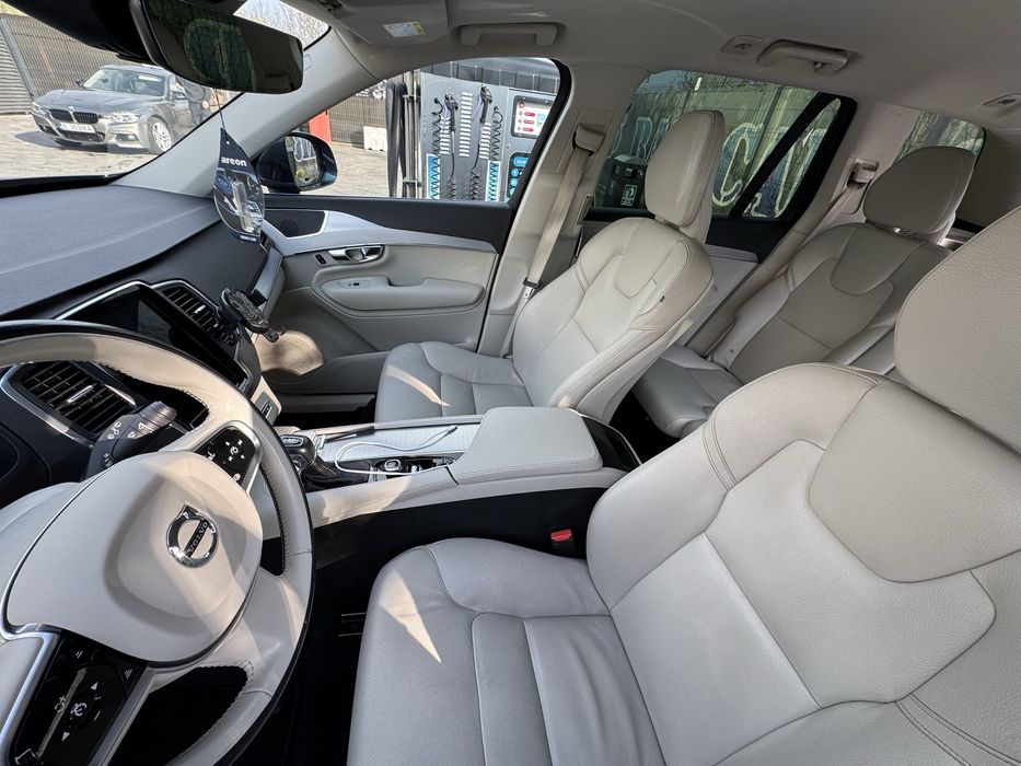 Volvo XC90 2.0D AWD Momentum 2019