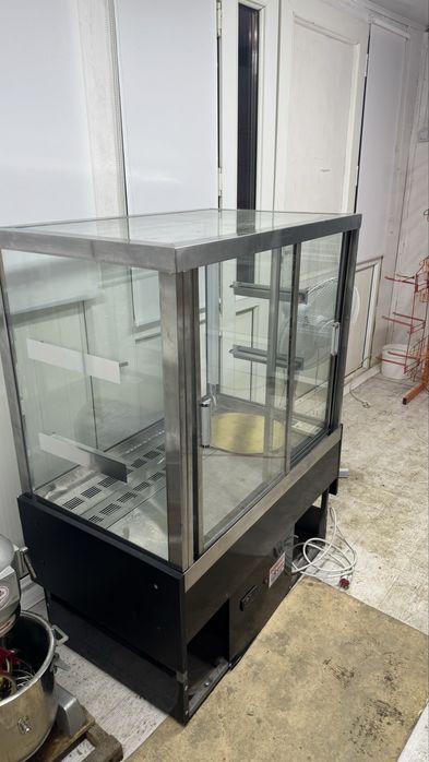 Витриный холодилники