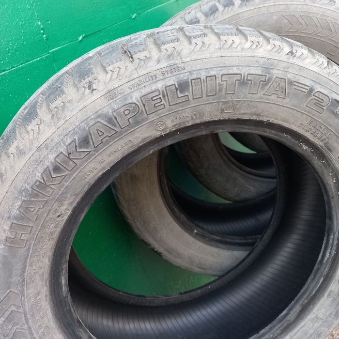 Продам шины 195/60/15 Hakkapeliitta.