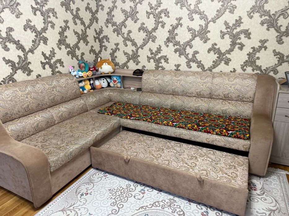 Продам диван в хорошем состоянии