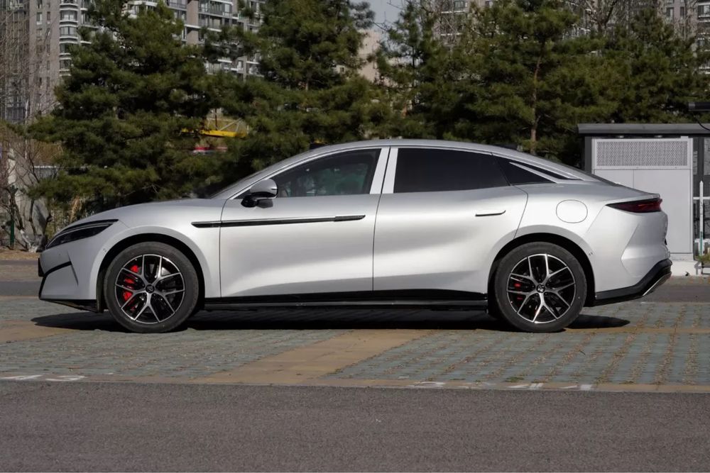 BYD Han 2025 — 4