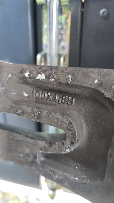 Гуми 185/65R15 с алуминиеви джанти 4x100