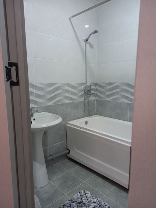 Srochna 2 xonali uy sotiladi