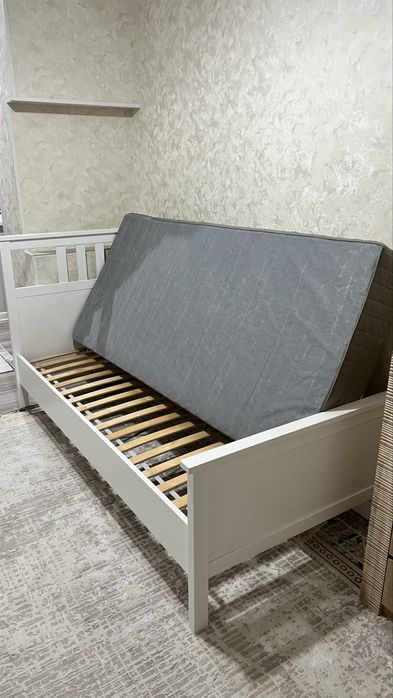 Диван бір адамдық