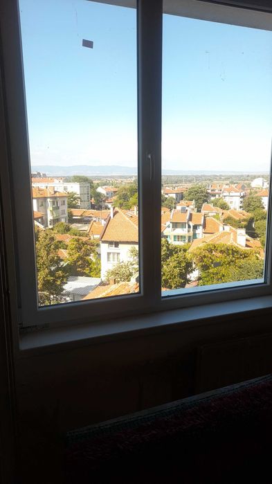 Двустаен апартамент 66кв.м в Ямбол -център