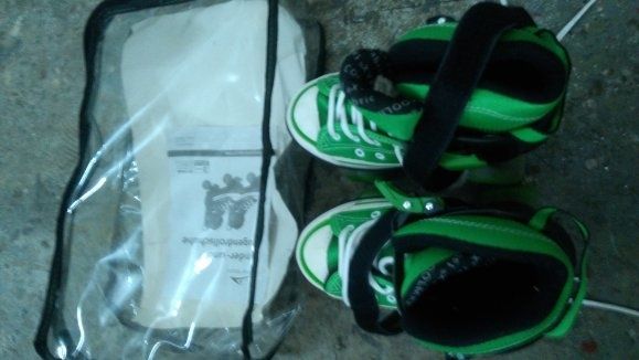 Vând rotile tip tenesi