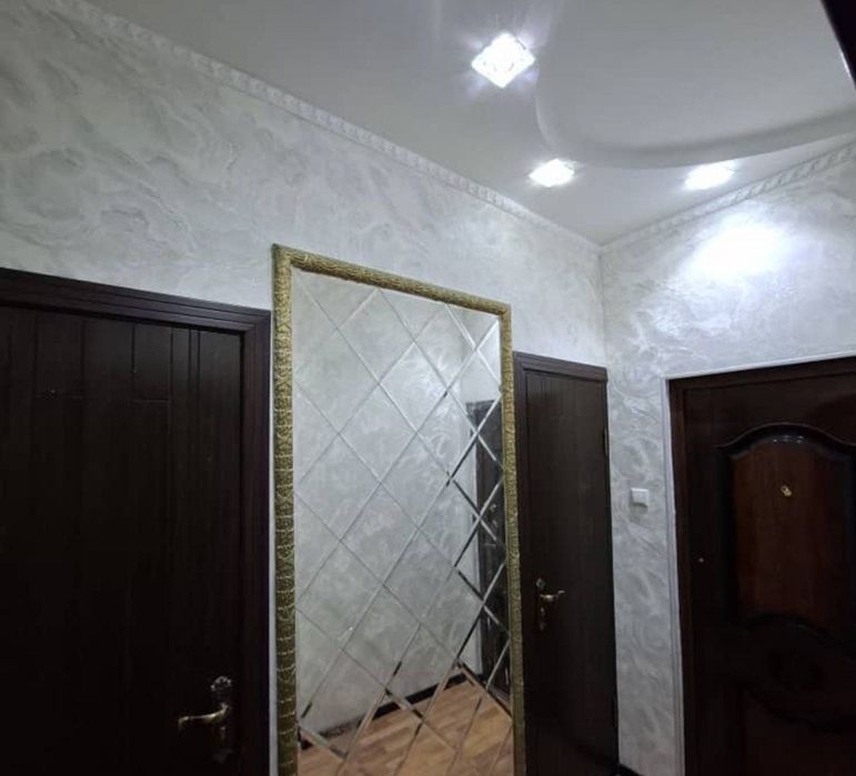 Юнусабад 8кв 3/4/4 Оринтир: школа-260