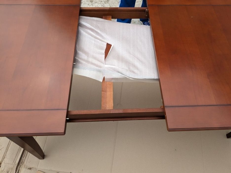 Masa noua, lemn masiv