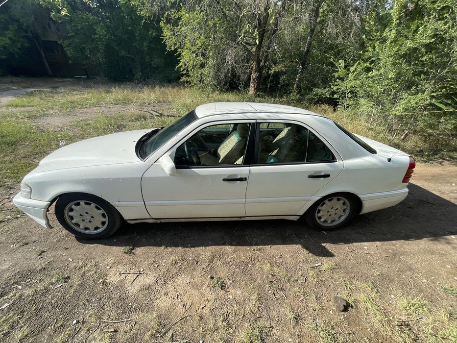 Продам Mersedes C180 w202