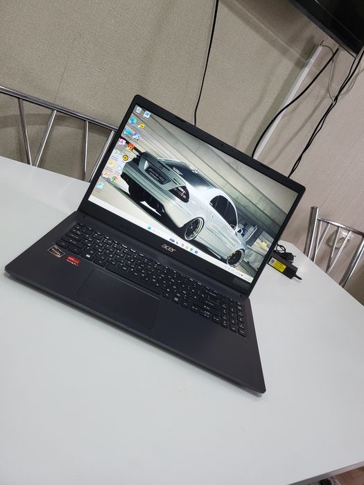 Ноутбук Acer мощный современный