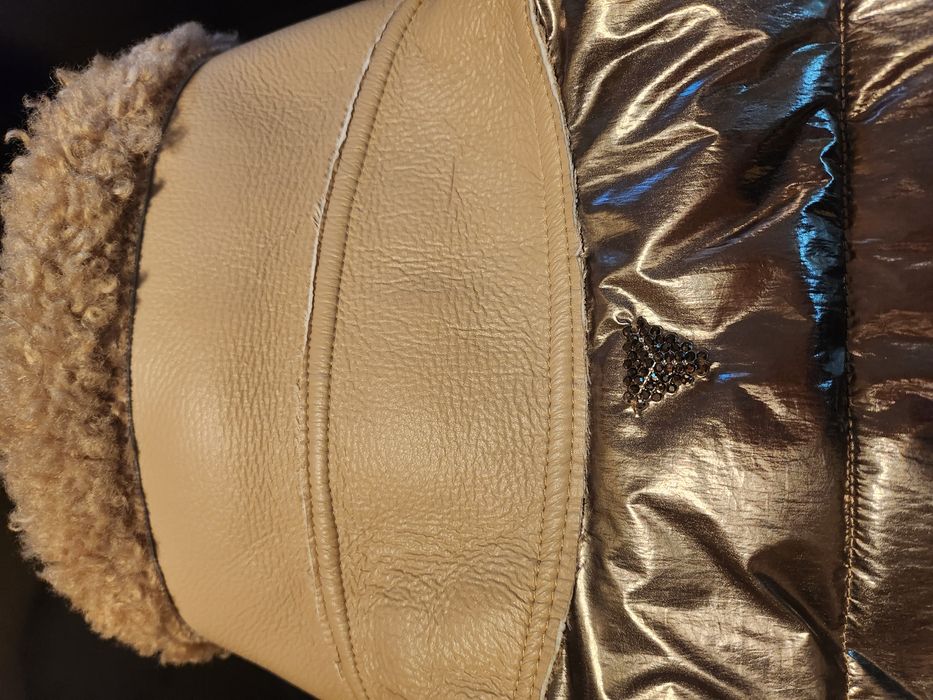 Яке на марката  GUESS