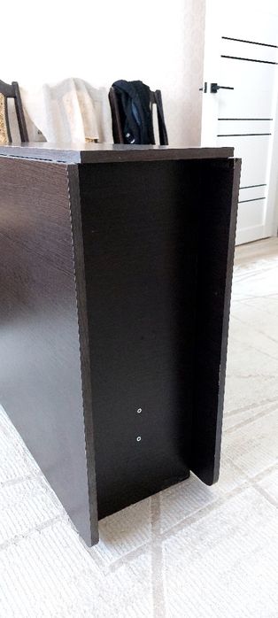 Раскладной стол для гостиной