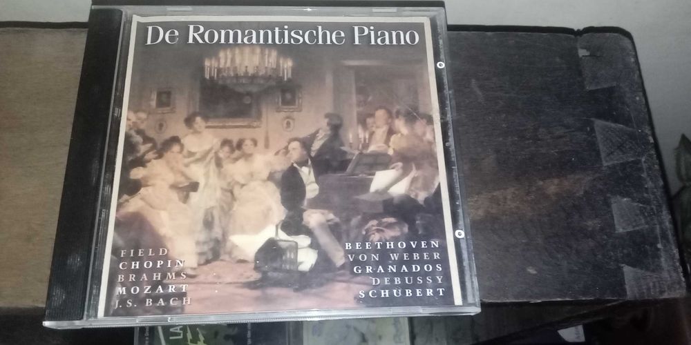 Продавам 4-ри оригинални диска с класическа музика по 3лв. за диск