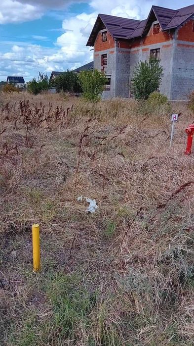 De vanzare 750 mp teren intravilan, Ghercesti, utilitati, proprietar