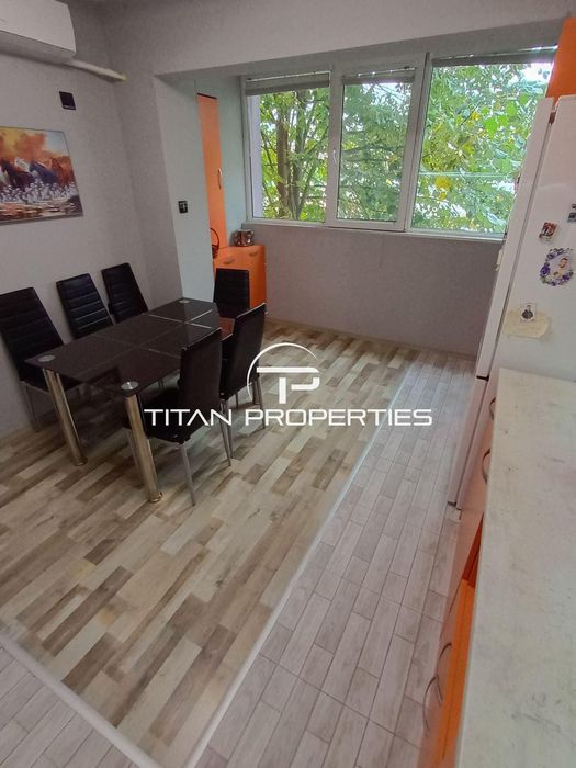 Продава се Тристаен апартамент в Бургас, Меден рудник - зона А - 96 кв.м за 1007 €/кв.м - Снимка #2