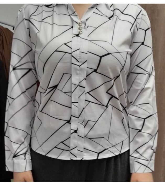 Блузка әдемі кигенде