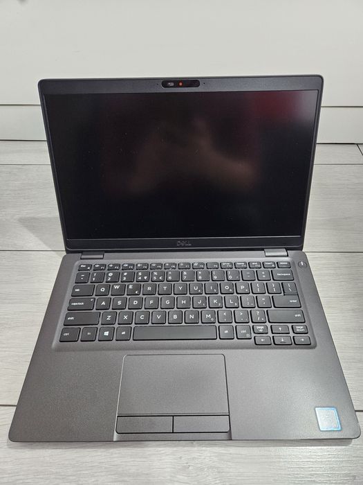 Dell Latitude 5300