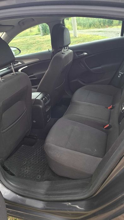 Se vinde Opel insignia