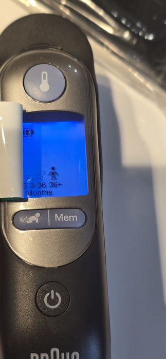 Термометър Braun