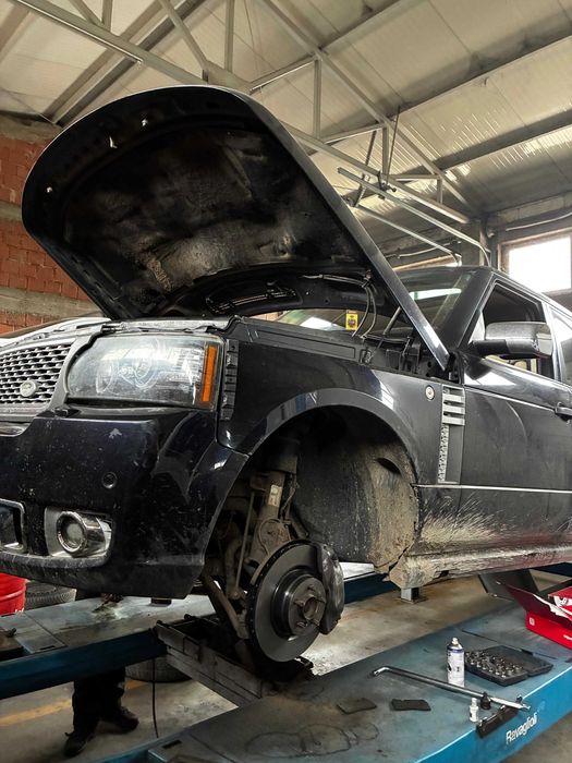 Service auto profesional - schimb anvelope, revizii, reparatii