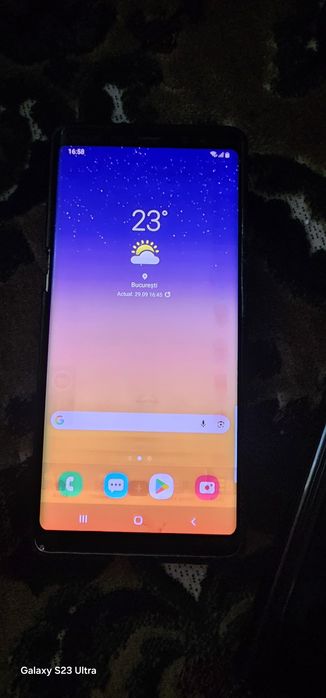 Samsung Note 8..