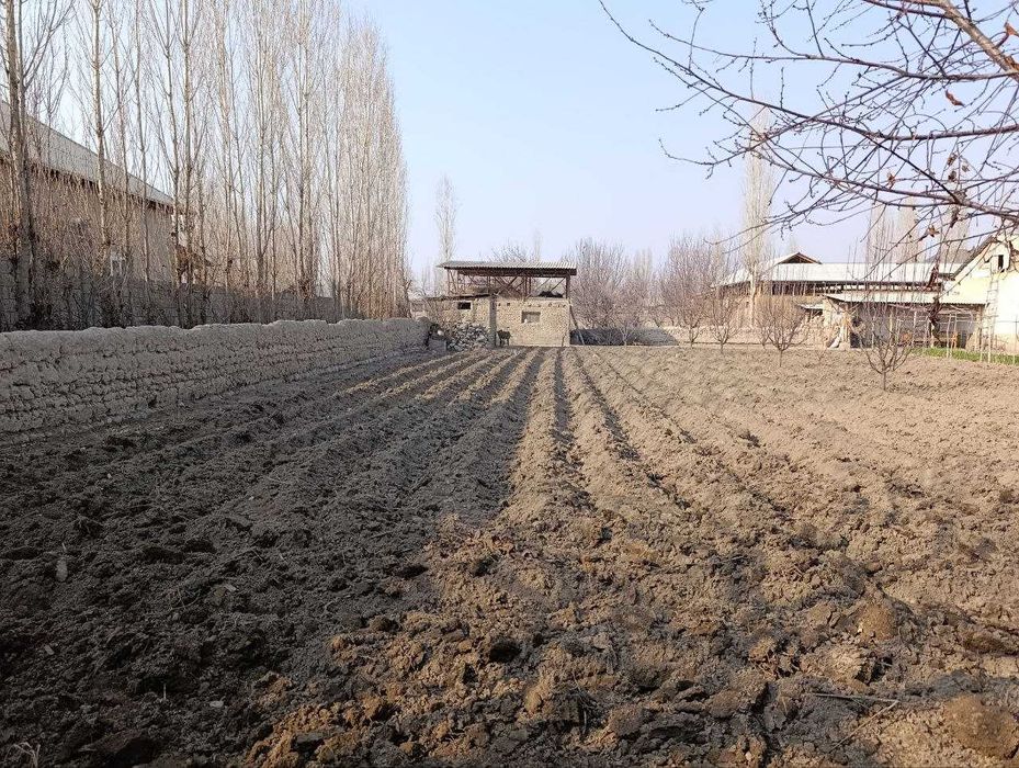 Учаска сотилади!  8 сотих. Аввалда