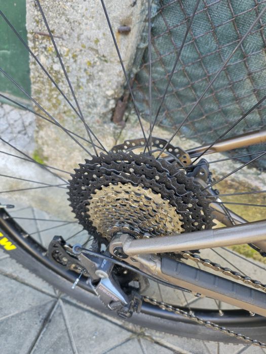 Orbea Alma 29 цола 1x12 Deore Въздушна вилка XCR  на проходни оси L ра