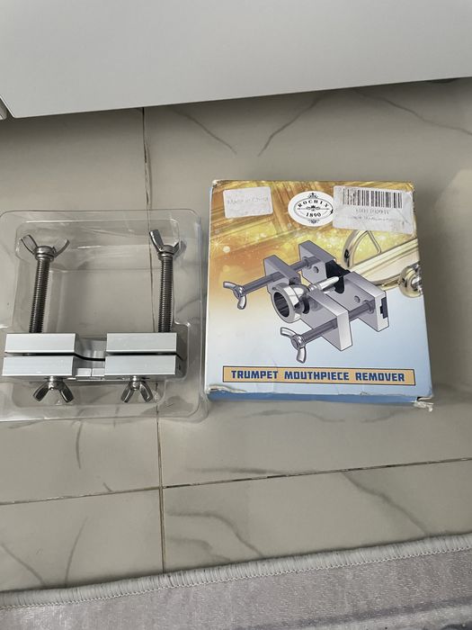 Vand extractor mustiuc trompeta doua  bucati