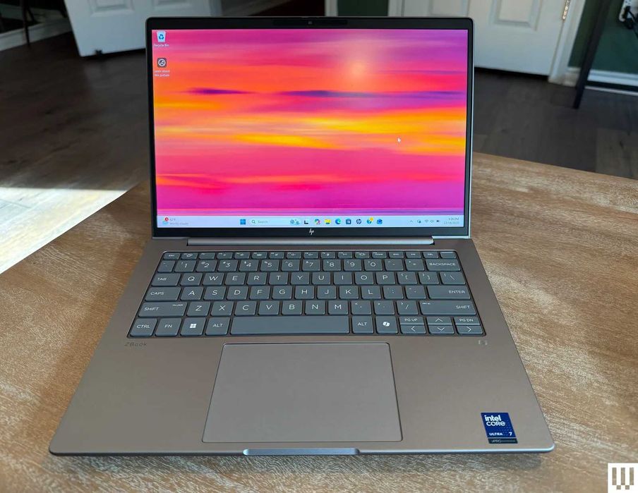Laptop HP ZBook 8 G1i 14-inch Workstation Intel Ultra 7 255H 32GB Ram Nvidia RTX 500 1TB SSD