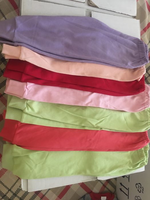 7 perechi pantaloni bebe 12-18 luni , noi