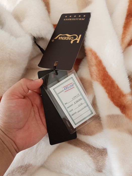 Продам шубу новая