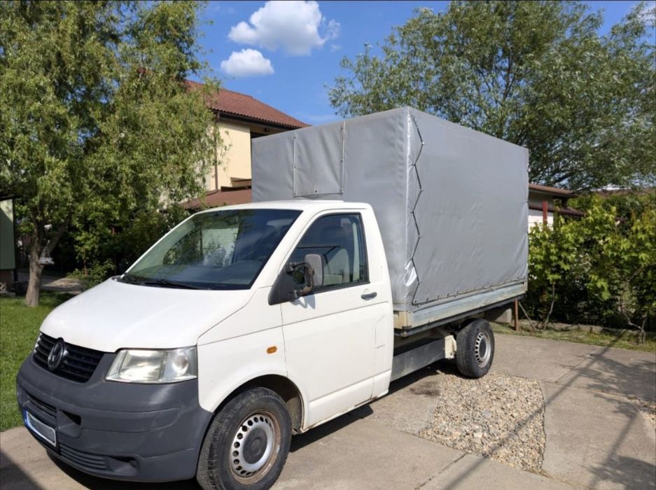Volkswagen Transporter T5 cu 3 locuri, prelata