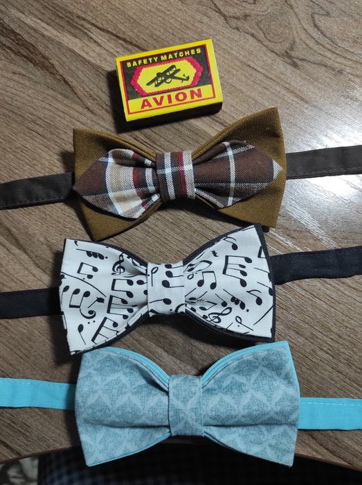 Галстук бабочка праздничный