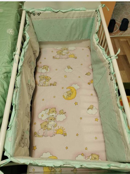 Pătuț lemn cu sertar ,saltea și accesorii