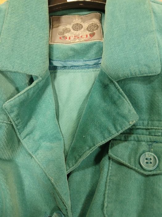 Haine diferite de vanzare